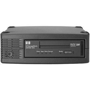 aj828a.jpg AJ828A | HP StorageWorks DAT320 160GB (Native) / 320GB (Compressed) SAS 5.25-inch Half Height External Tape Drive - Image 1