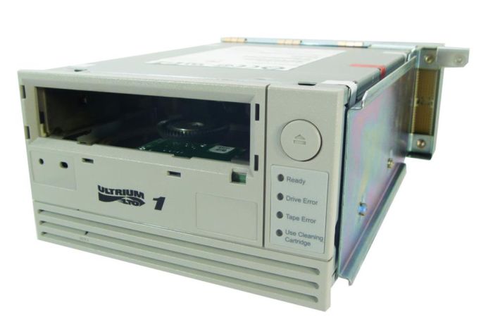 c7369-10750.jpg C7369-10750 | HP 100GB (Native) / 200GB (Compressed) LTO1 Ultrium 230 SCSI LVD Single Ended 68-Pin 5.25-Inch Internal Tape Drive - Image 1