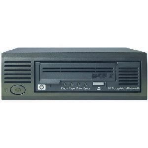 dw028b.jpg DW028B | HP StorageWorks 1U SCSI Rack-mount kit with one LTO-2 Ultrium 448 SCSI Tape Drive - Image 1