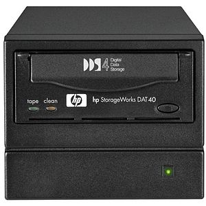 q1554a.jpg Q1554A | HP StorageWorks 20GB (Native)/40GB (Compressed) DAT40e 4mm SCSI LVD External Tape Drive - Image 1
